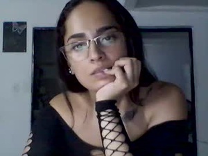 Screenshot from zaraa_lopez webcams