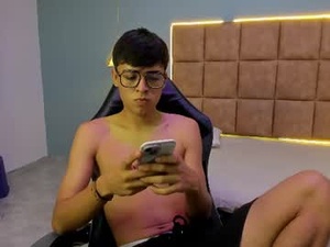Screenshot from zayn_carter_ webcams