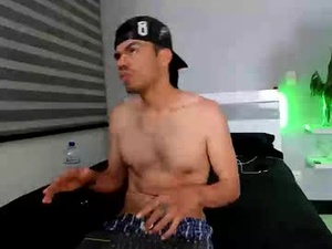 Screenshot from zaynshadow_ webcams