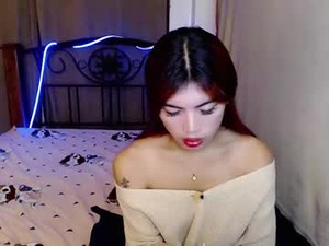 Screenshot from zeah_rev21 webcams