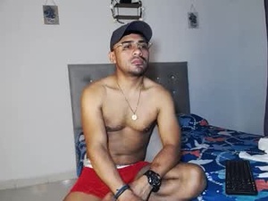 Screenshot from zeussexyhot webcams