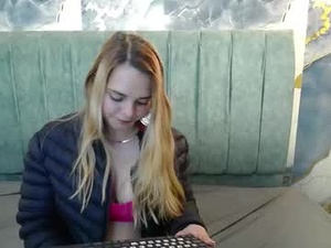 Screenshot from zmyra webcams