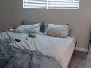 Screenshot from zoeemonroe webcams