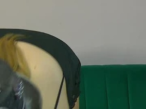 Screenshot from zoeskye82623 webcams