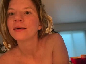 Screenshot from zoeycox webcams