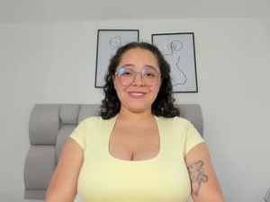 Screenshot from zophy_evans_ webcams