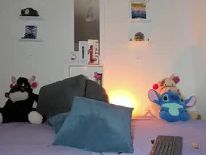 Screenshot from zuryramirez_ webcams